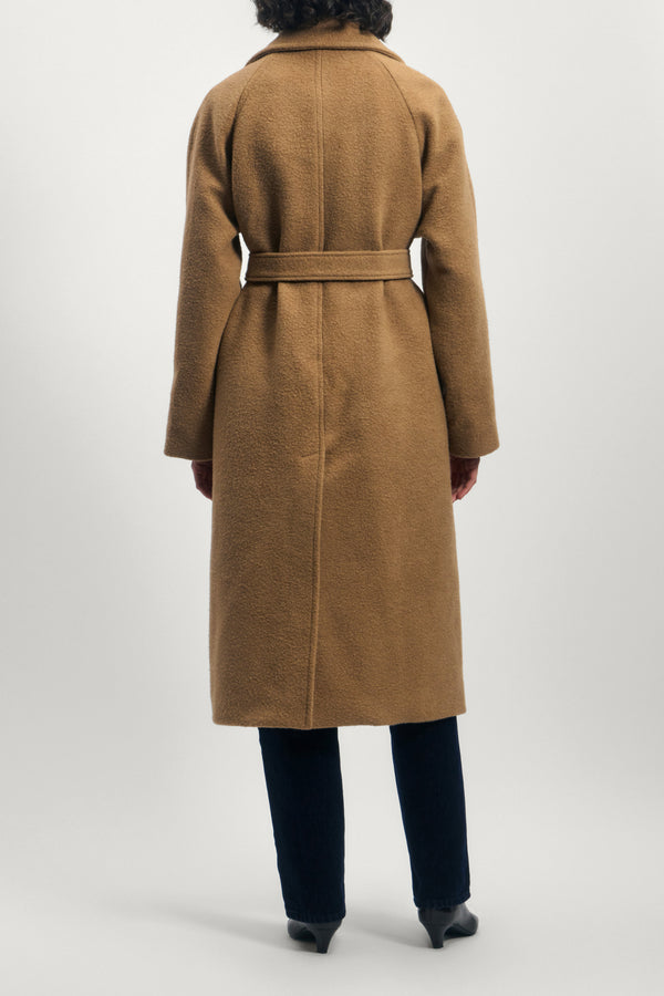 Coat in Camelhair