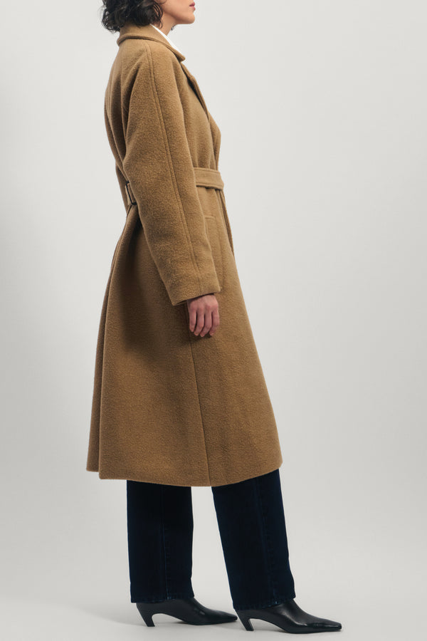 Coat in Camelhair