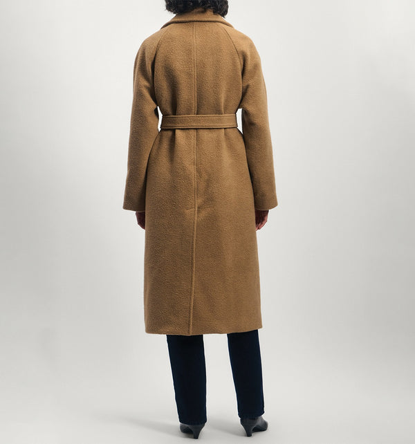 Coat in Camelhair
